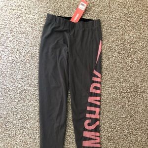 New gym shark leggings